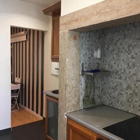 Appartamento Cosy Near Feira Da Ladra *