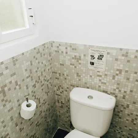 Cosy Near Feira Da Ladra Appartamento Lisbona