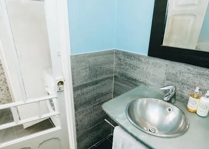 Apartment Cosy Near Feira Da Ladra Lisbon