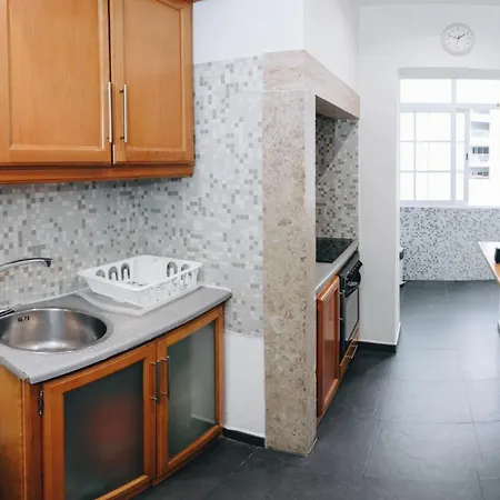 Apartman Cosy Near Feira Da Ladra